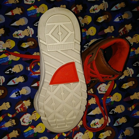 ***SOLD***Converse Unisex Leather Hightops/Boots - Picture 4 of 5